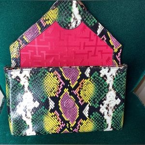 Elaine Turner Python Print Clutch